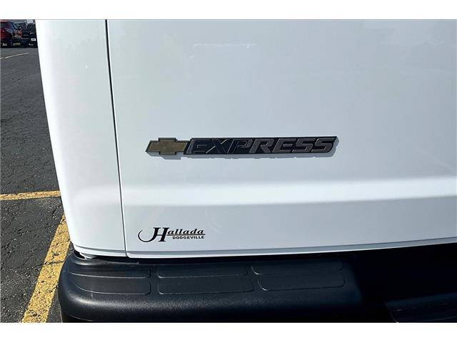 2026 Chevrolet Express 2500