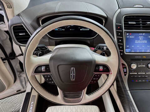 2019 Lincoln Nautilus Black Label