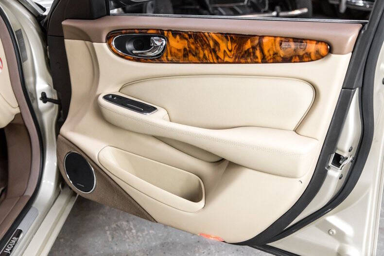 2006 Jaguar XJ-Series XJ8