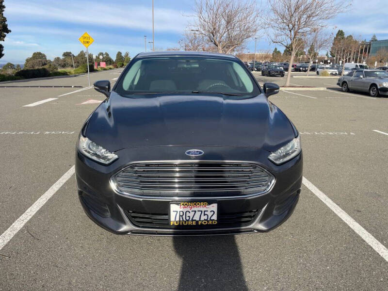 2016 Ford Fusion SE