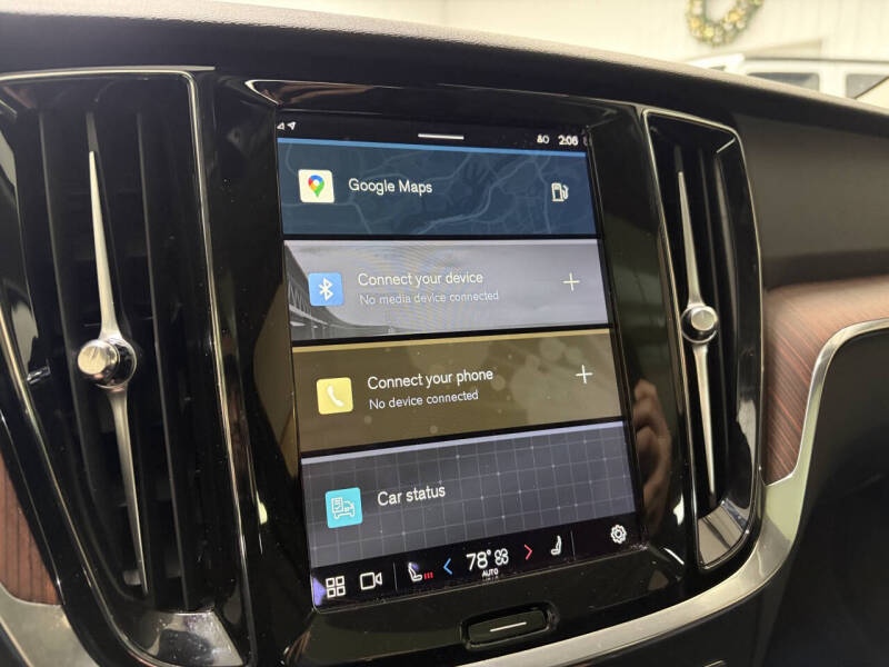 2024 Volvo V60 Cross Country B5 Plus