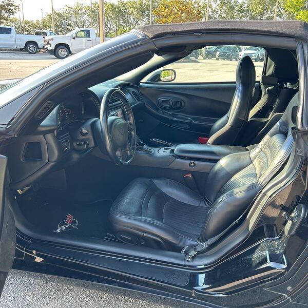 2003 Chevrolet Corvette 3