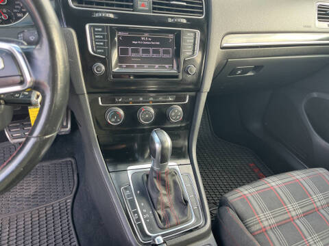 2015 Volkswagen Golf GTI S