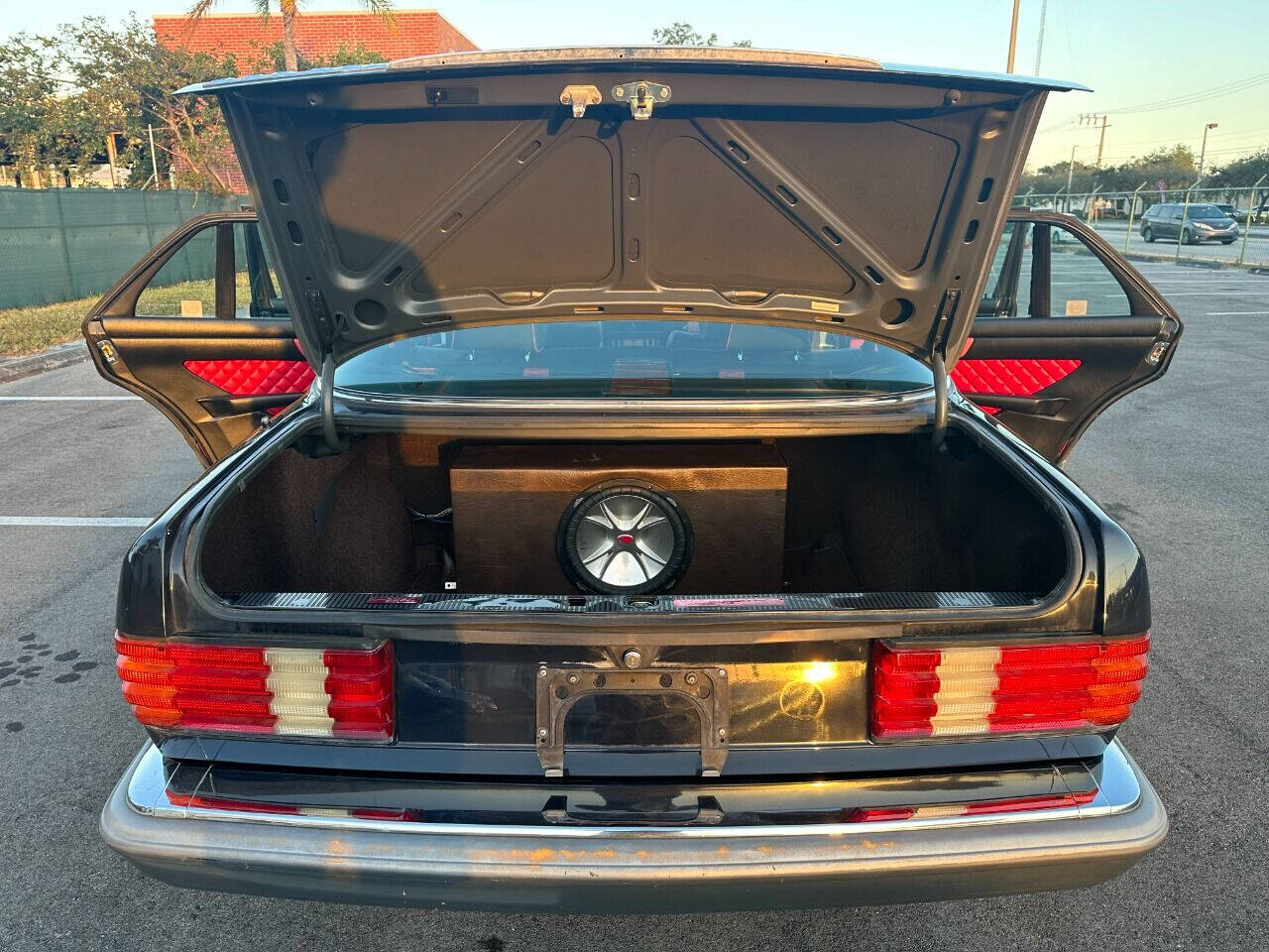 1988 Mercedes-Benz 420-Class  - $8,900