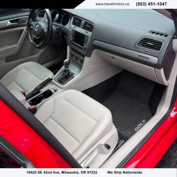 2017 Volkswagen Golf TSI Wolfsburg Edition