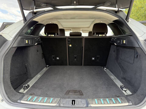 2019 Jaguar F-PACE 30t Portfolio