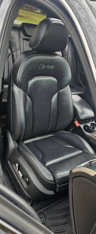 2015 Audi SQ5 3.0T quattro Prestige