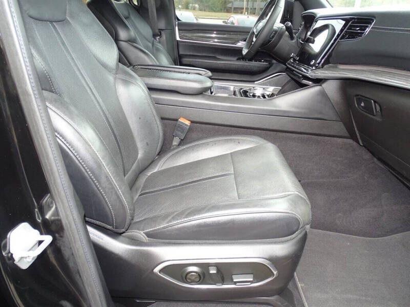 2022 Jeep Wagoneer Series II