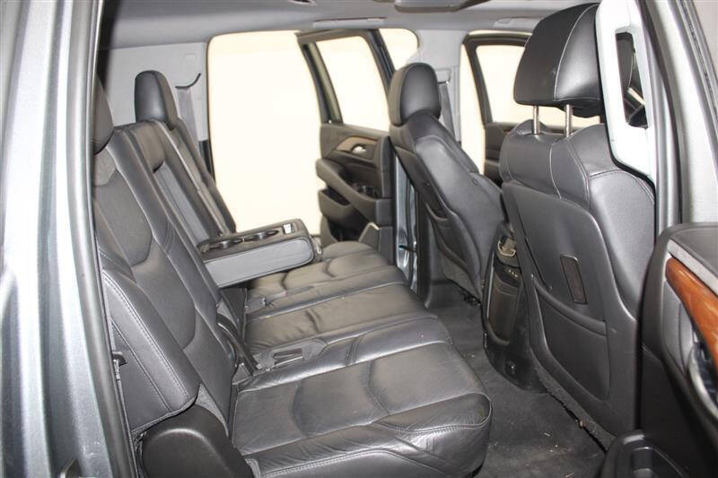 2018 Cadillac Escalade Luxury