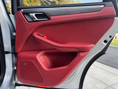 2018 Porsche Macan GTS