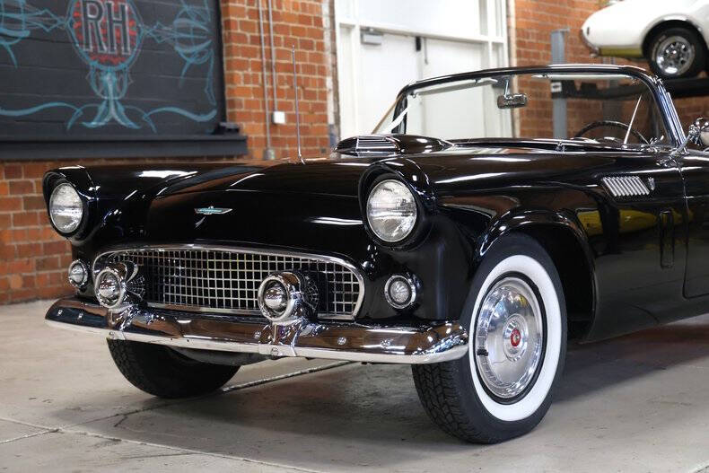 1956 Ford Thunderbird