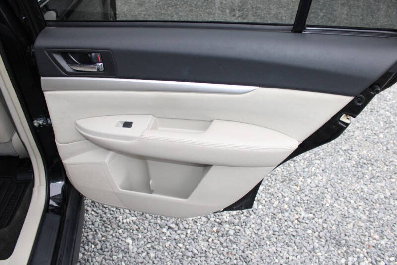 2012 Subaru Outback 3.6R Premium