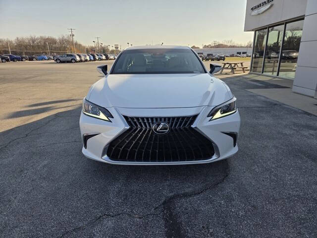 2024 Lexus ES 300h Luxury