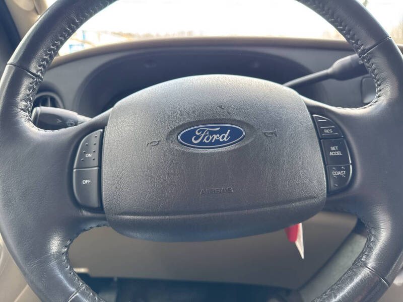 2003 Ford E-Series E-150