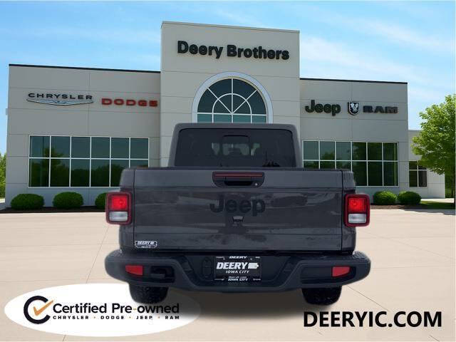 2024 Jeep Gladiator NightHawk
