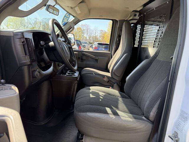2024 Chevrolet Express 2500