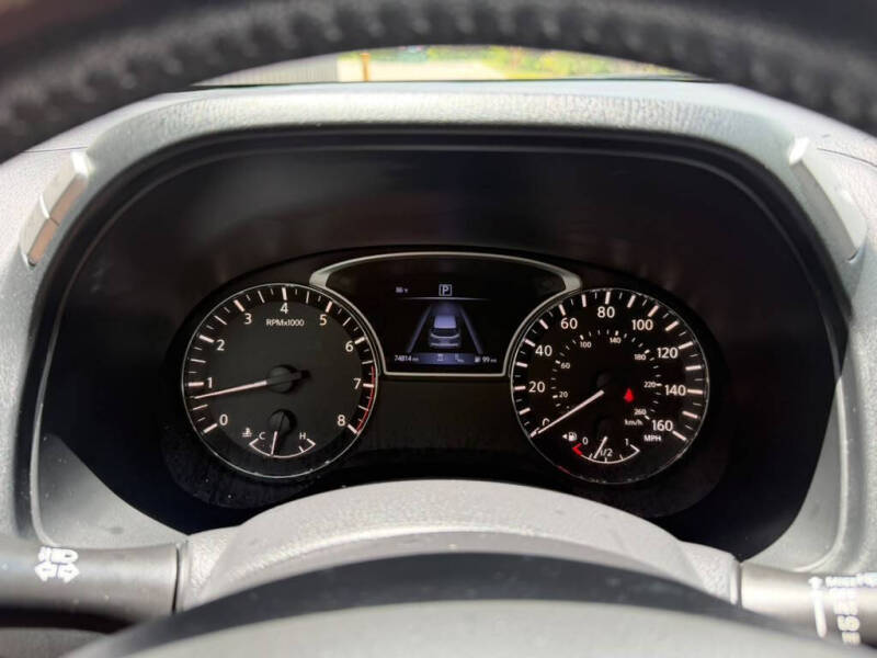 2018 Nissan Pathfinder SL