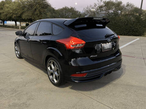 2017 Ford Focus ST