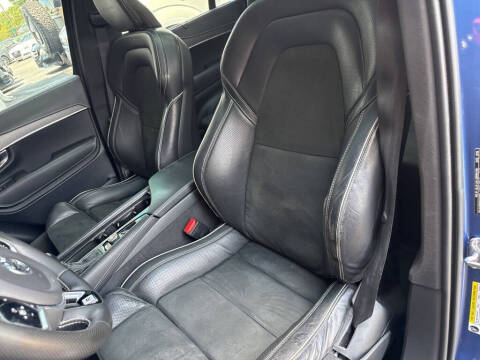 2019 Volvo XC90 T5 R-Design