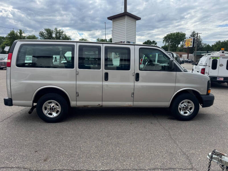 2006 GMC Savana LS 1500