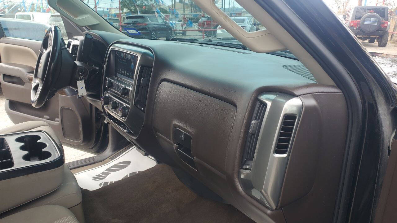 Used Car 2018 Chevrolet Silverado 1500  Lt 4x2 4dr Crew Cab 6.5 Ft. Sb For Sale Under $20,000 In San Antonio, Texas