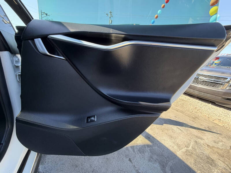 2015 Tesla Model S 85D