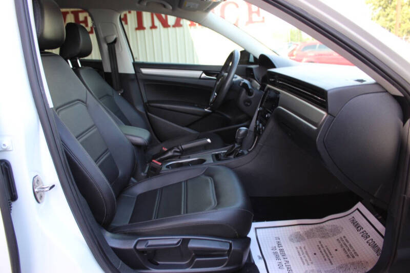 2021 Volkswagen Passat SE