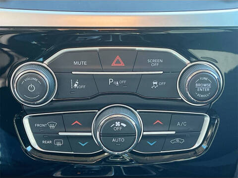 2023 Chrysler 300 Touring