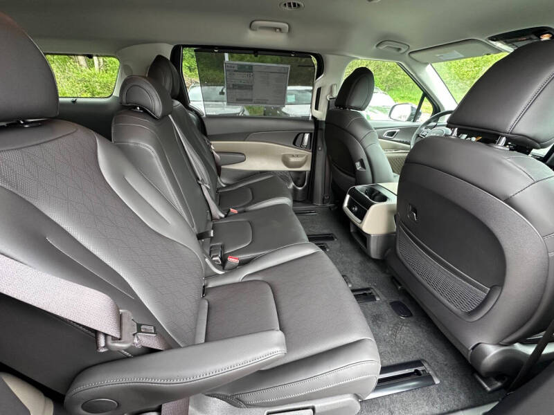 2026 Kia Carnival EX