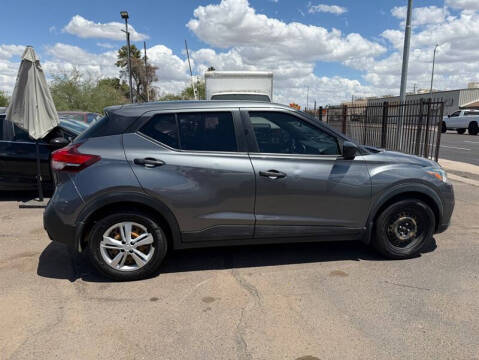 2020 Nissan Kicks S