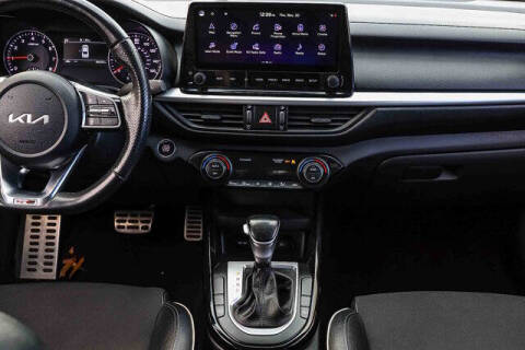 2022 Kia Forte GT Line