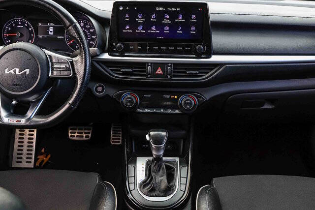 2022 Kia Forte GT Line