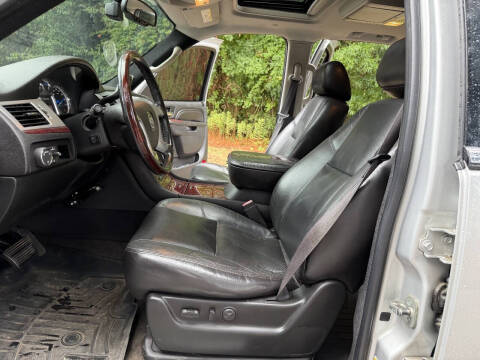 2011 Cadillac Escalade ESV Luxury