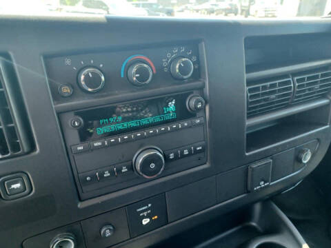 2024 Chevrolet Express 2500