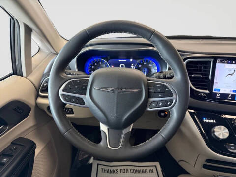 2022 Chrysler Pacifica Touring L