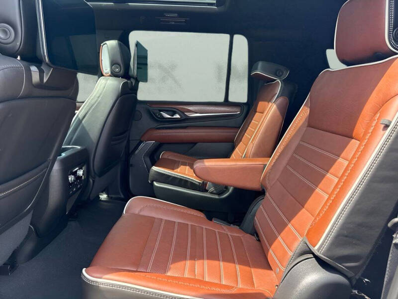 2023 GMC Yukon XL Denali Ultimate