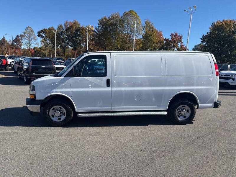 2023 Chevrolet Express 2500