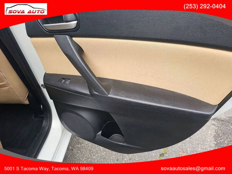 2013 Mazda MAZDA3 i Touring