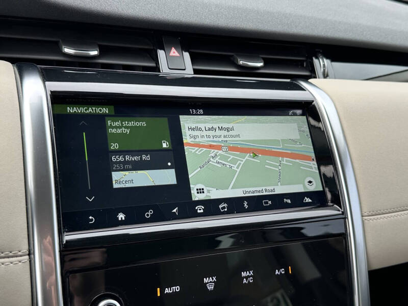 2020 Land Rover Discovery Sport P250 SE