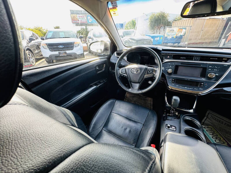 2014 Toyota Avalon XLE