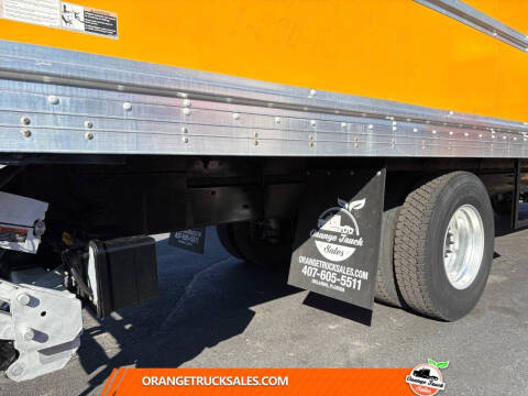 2019 Freightliner M2 106