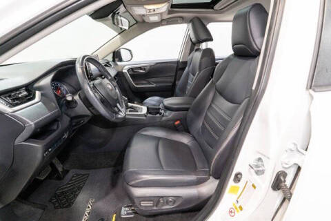 2019 Toyota RAV4 XLE Premium