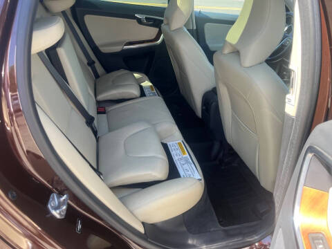 2017 Volvo XC60 T5 Inscription