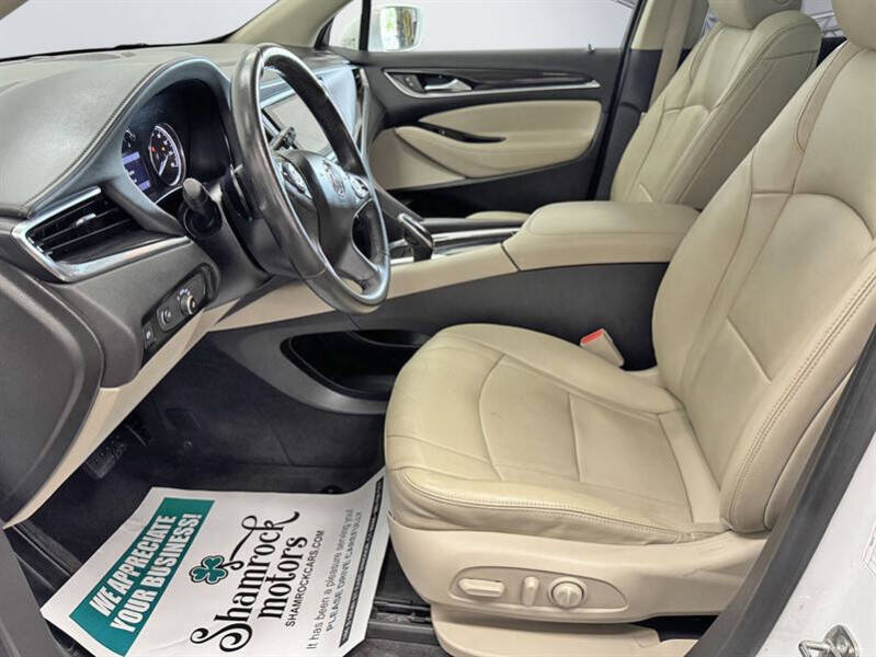 2020 Buick Enclave Essence