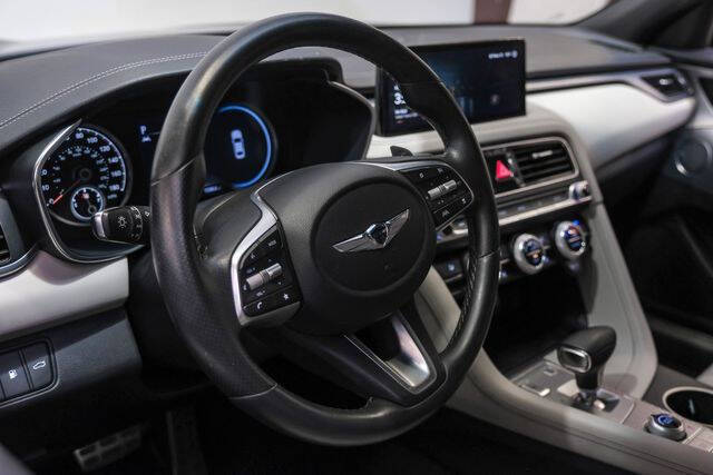 2023 Genesis G70