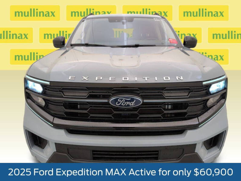 2025 Ford Expedition MAX Active