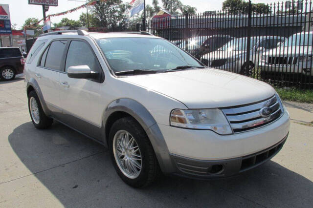 2009 Ford Taurus X for sale at United Car Company in Detroit, MI