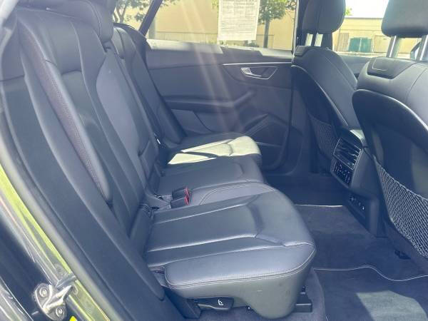 2021 Audi Q8 quattro Premium 55 TFSI