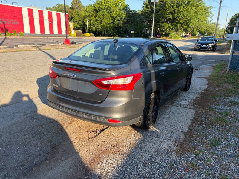 2014 Ford Focus SE