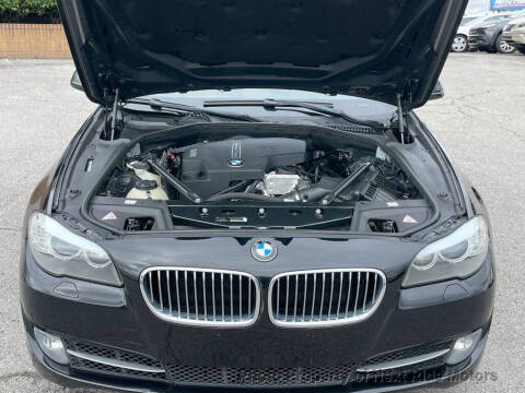 2013 BMW 5 Series 528i